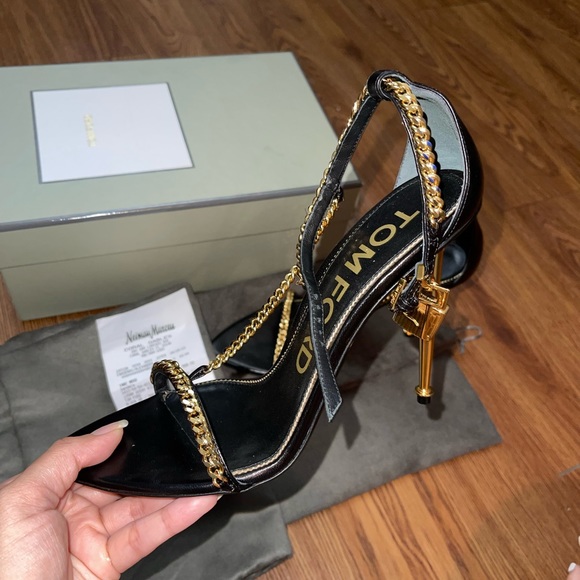 Andre Assous Neveah Women's Shoes Navy/Navy : 7 M, Textile/Leather